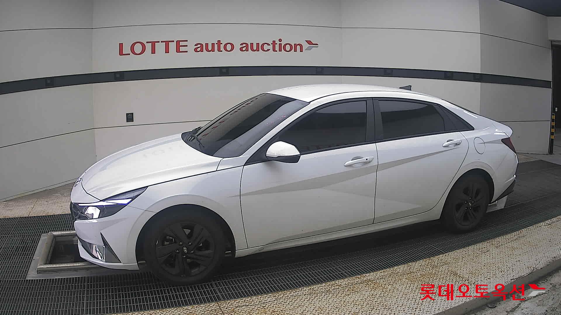 هيونداي أفانتي 2021 SMART
