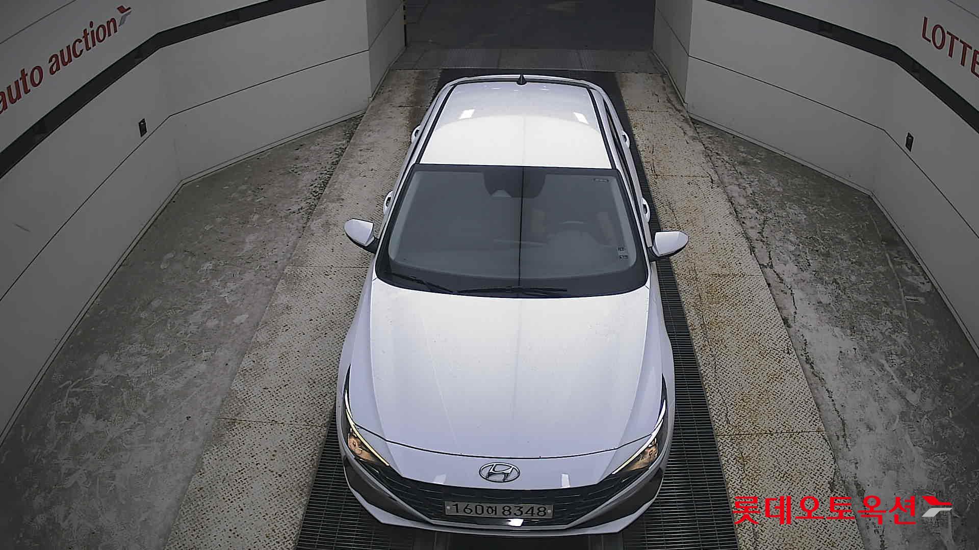 هيونداي أفانتي 2021 MODERN
