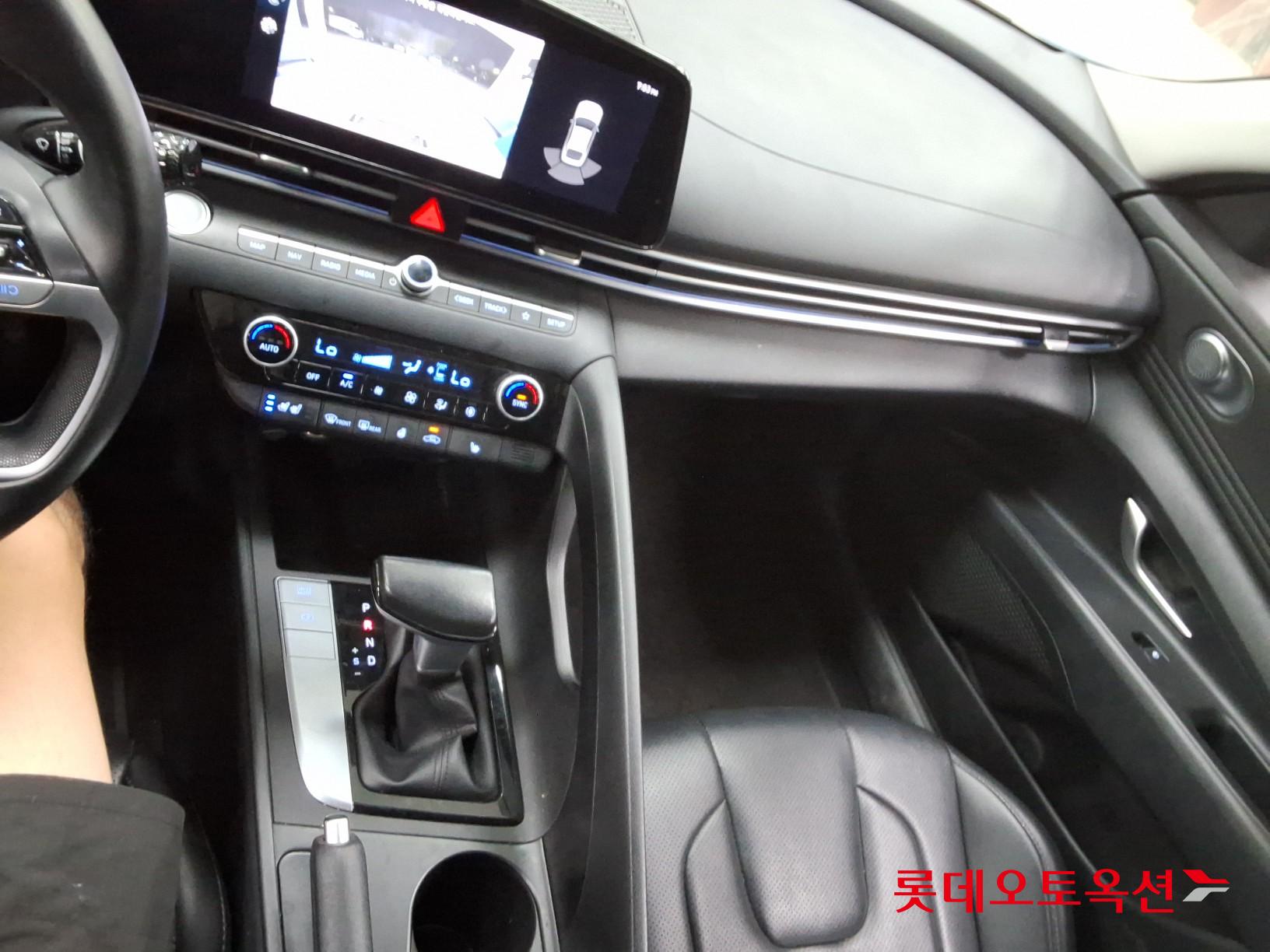 هيونداي أفانتي 2021 MODERN