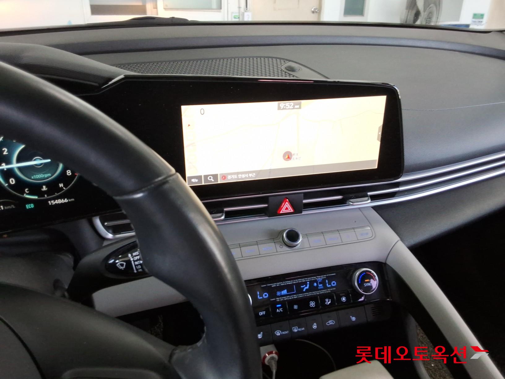 هيونداي أفانتي 2021 MODERN