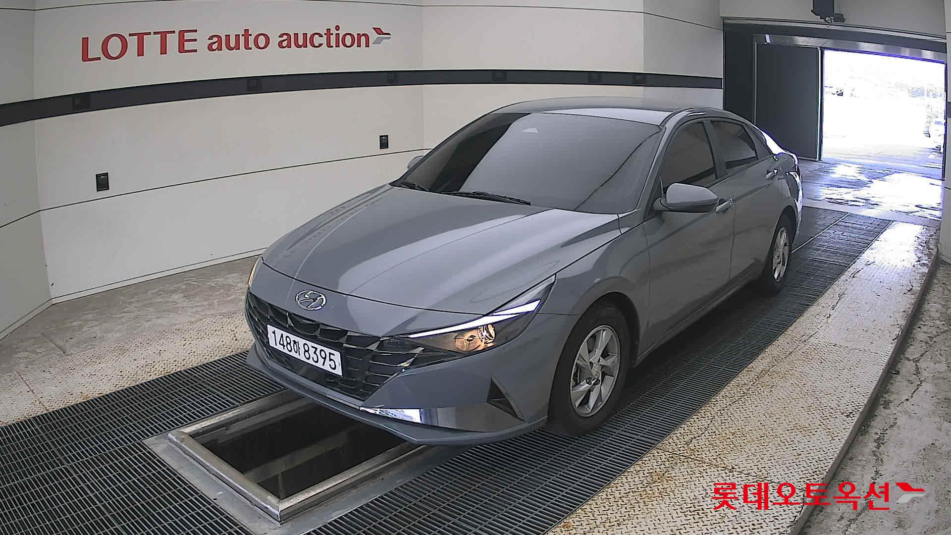 هيونداي أفانتي 2021 MODERN