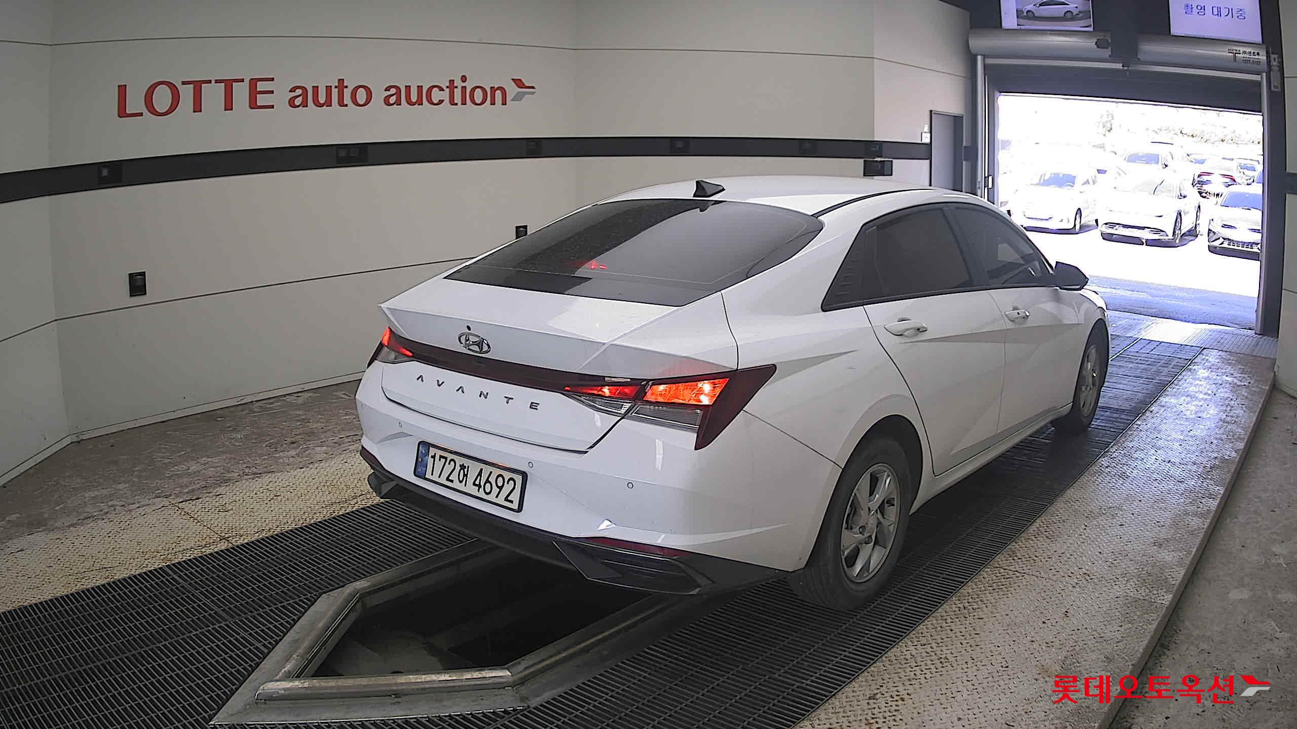 هيونداي أفانتي 2023 SMART