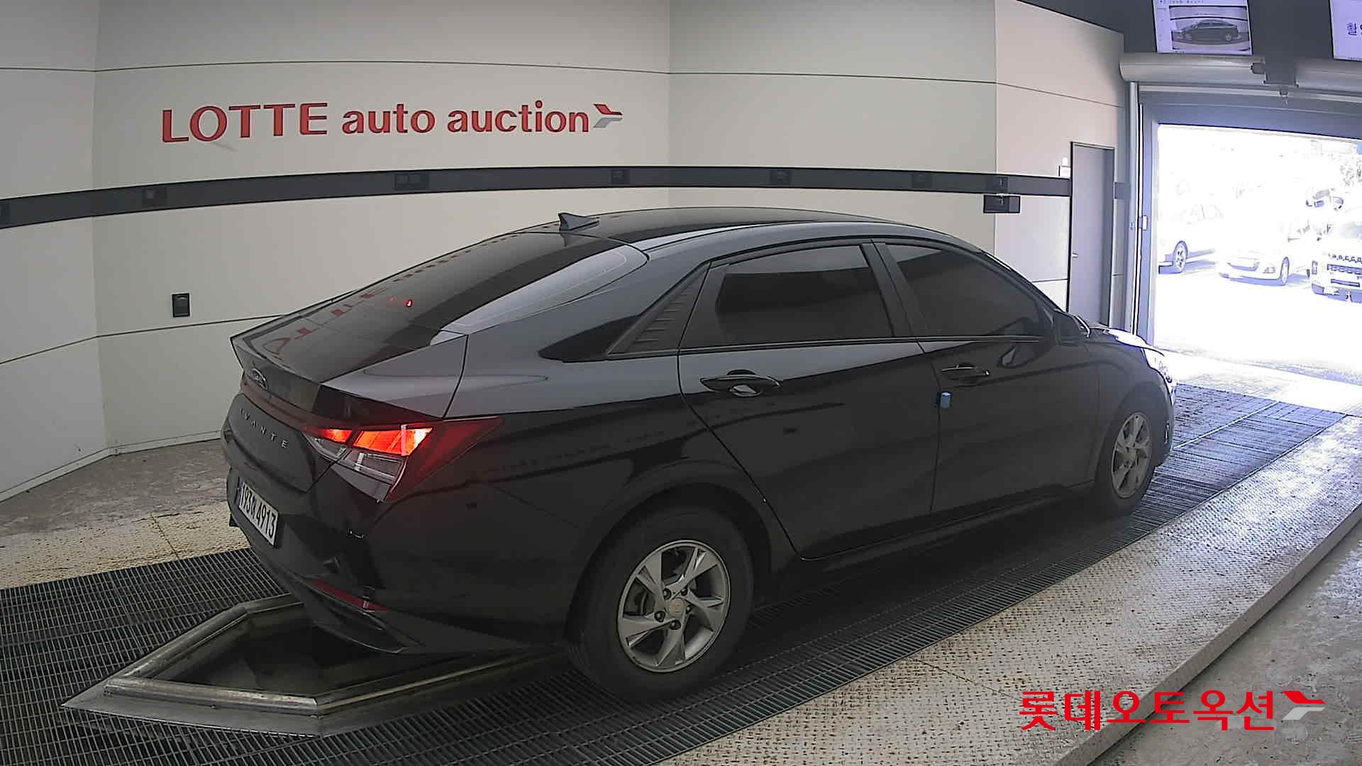 هيونداي أفانتي 2023 SMART