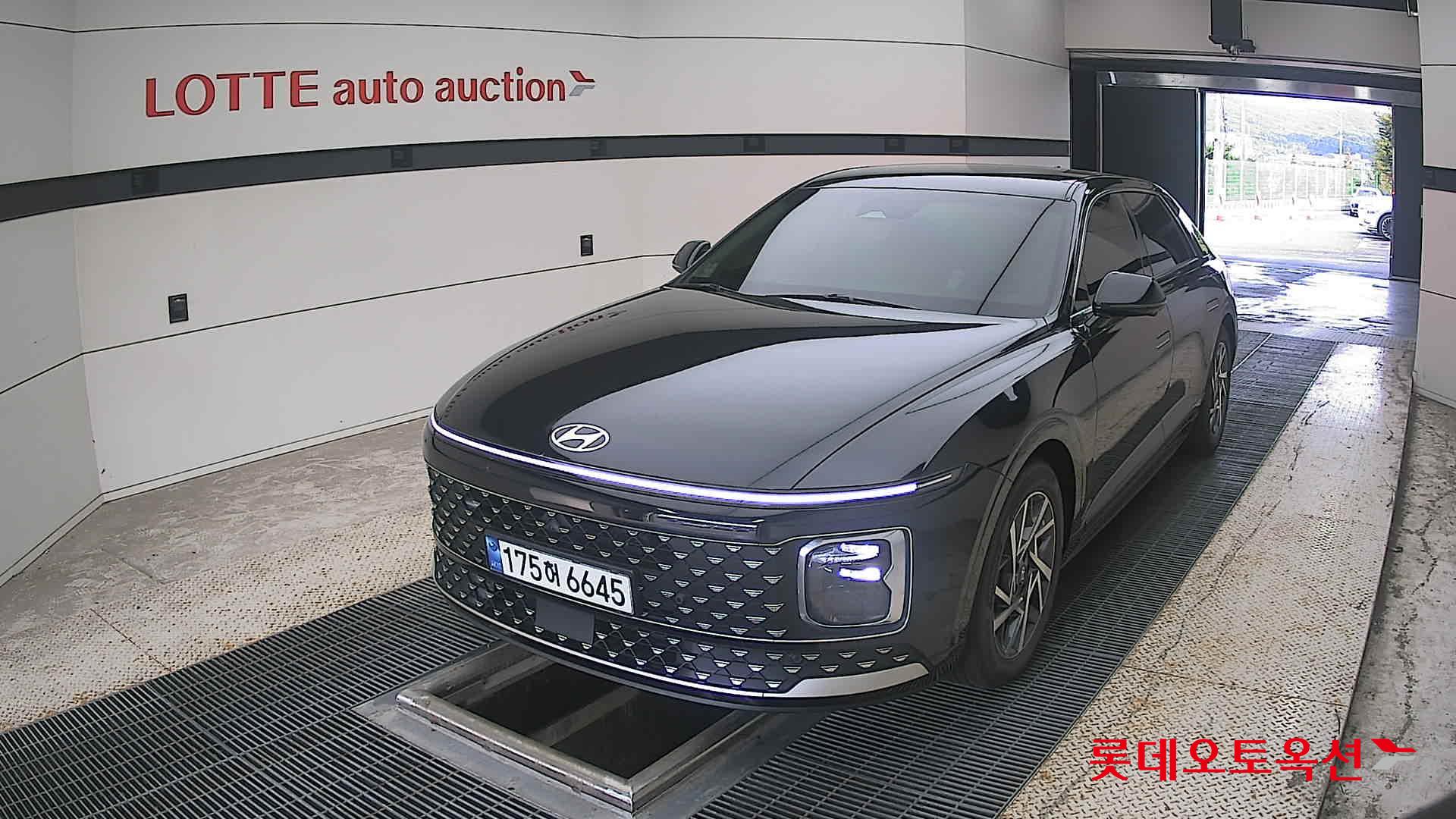 هيونداي جرانديور 2023 AT