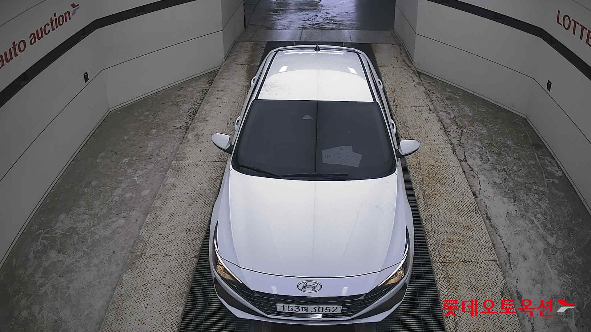 هيونداي أفانتي 2021 MODERN