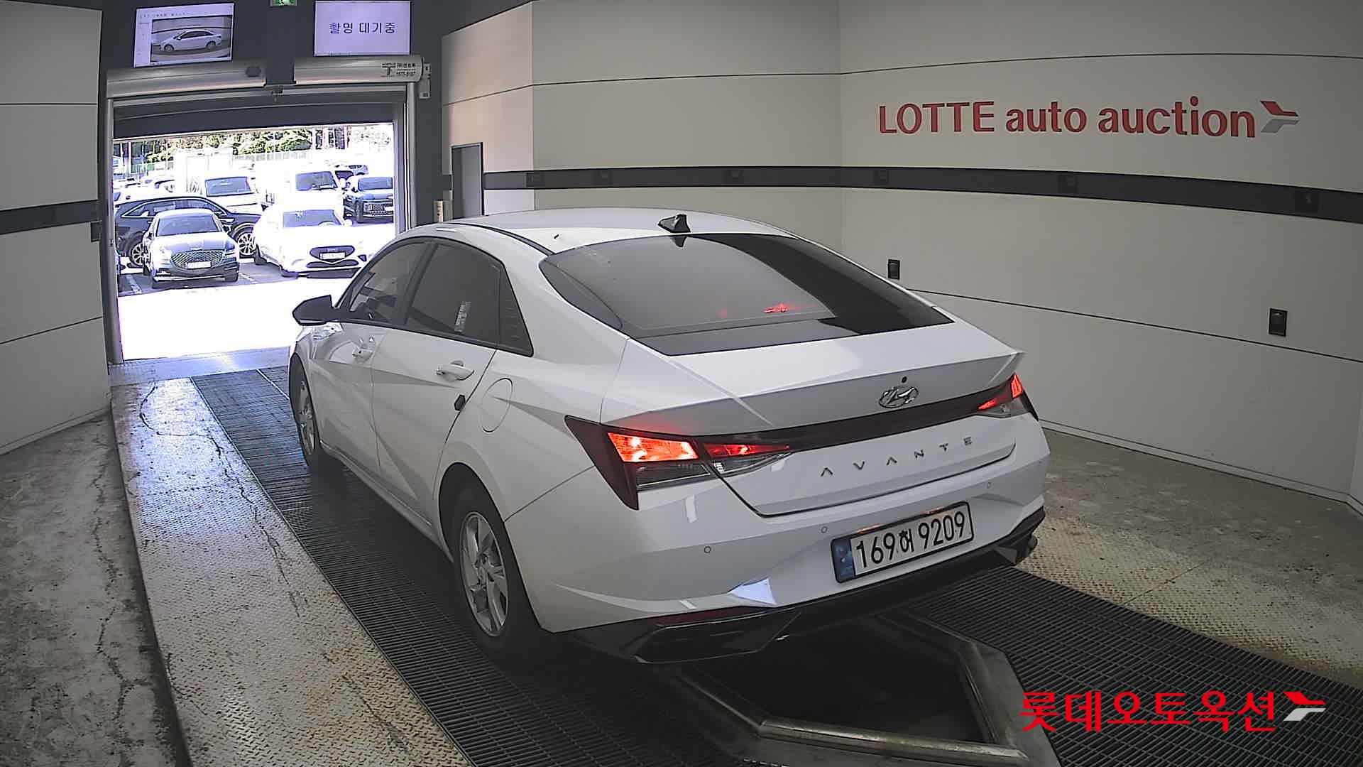 هيونداي أفانتي 2023 SMART