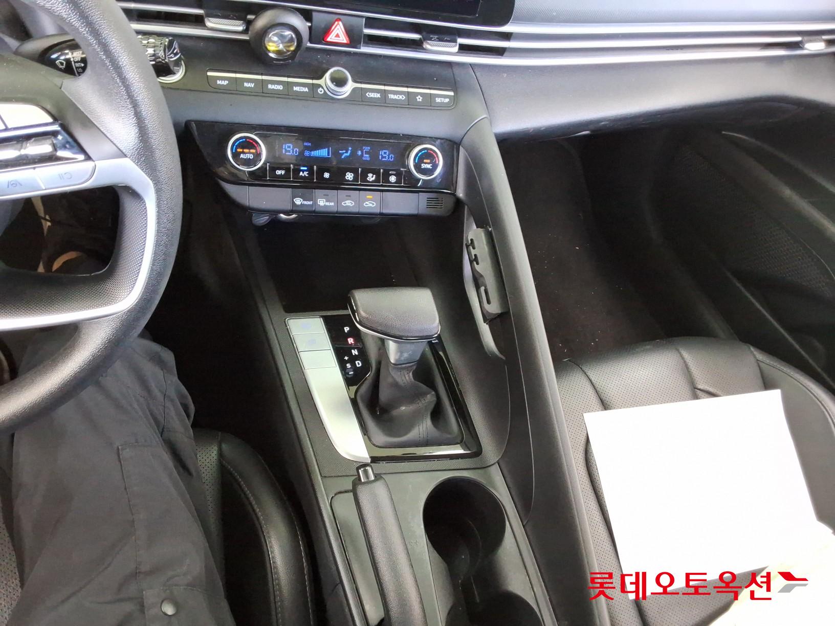هيونداي أفانتي 2023 SMART