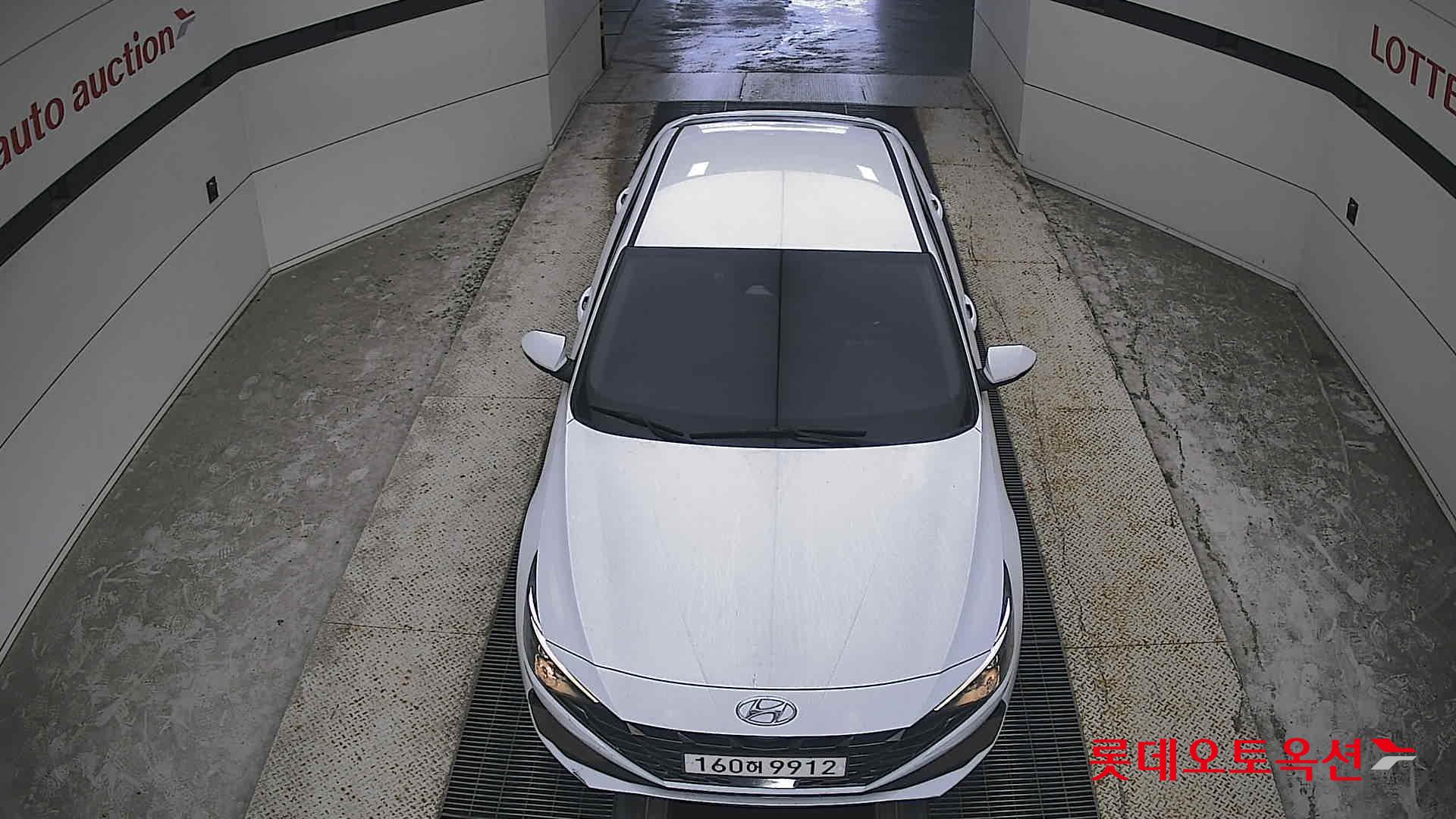 هيونداي أفانتي 2021 MODERN