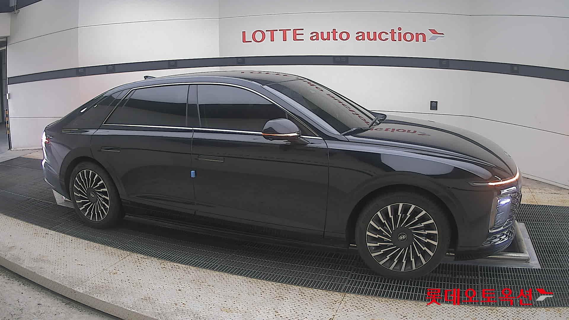 هيونداي جرانديور 2023 AT