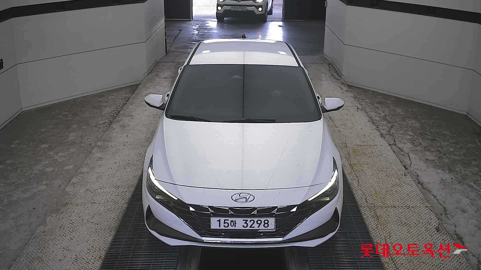 هيونداي أفانتي 2021 MODERN