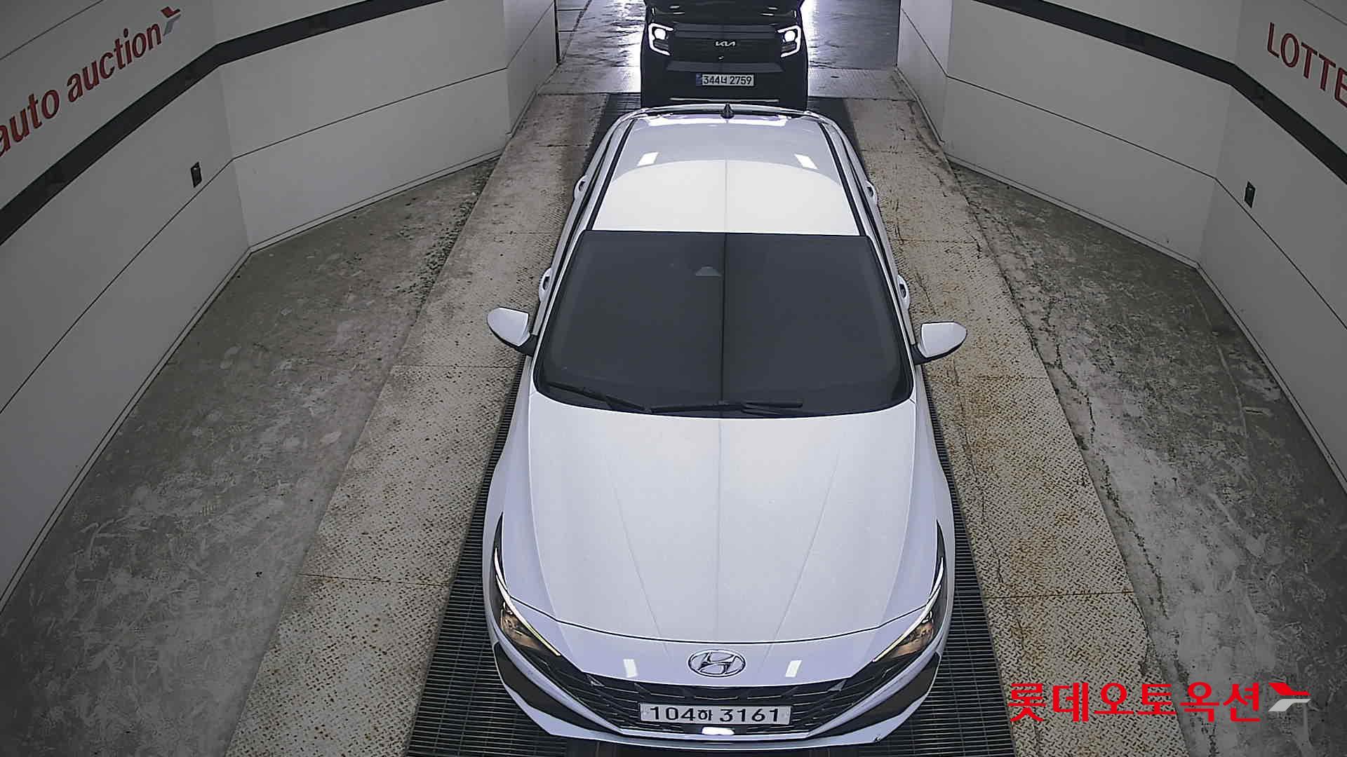 هيونداي أفانتي 2021 MODERN