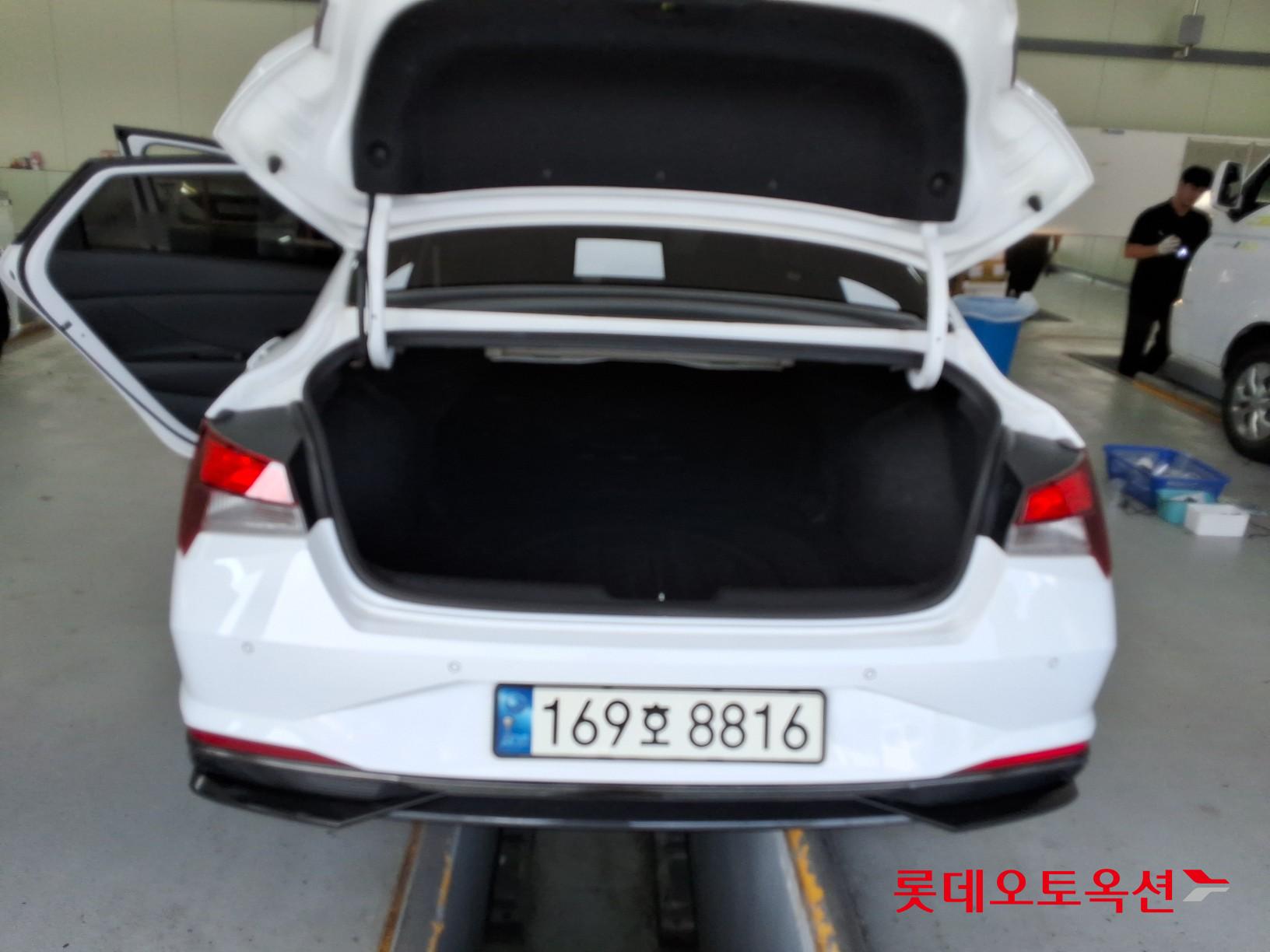 هيونداي أفانتي 2023 SMART