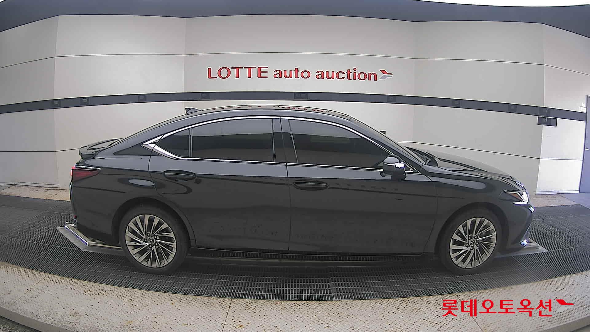 Toyota Lexus ES300h id 4945843 из Кореи 3