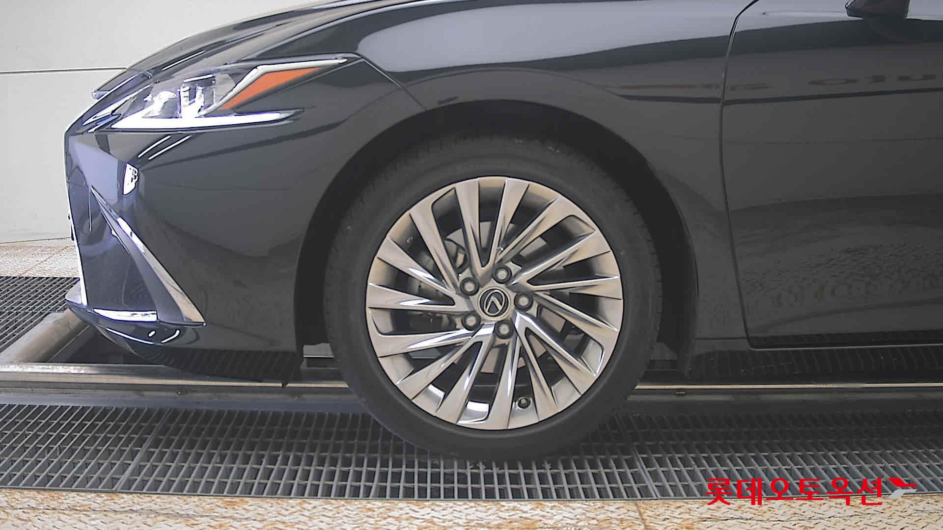 Toyota Lexus ES300h id 4945843 из Кореи 21