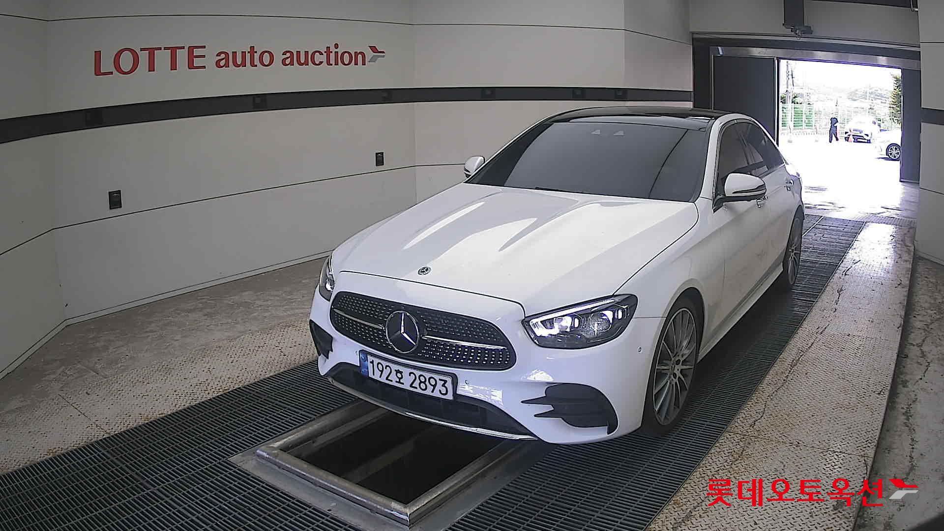 مرسيدس بنز E350 2022 4M LINE