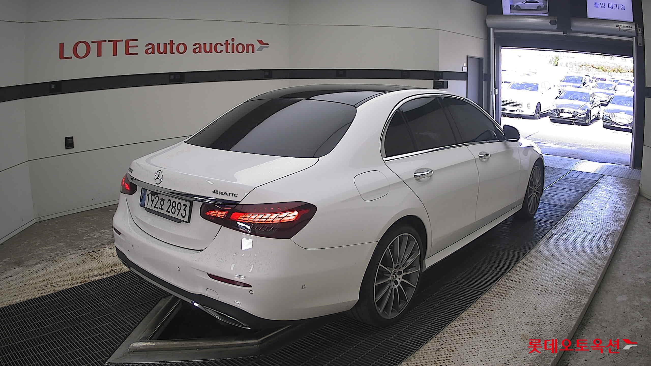 مرسيدس بنز E350 2022 4M LINE