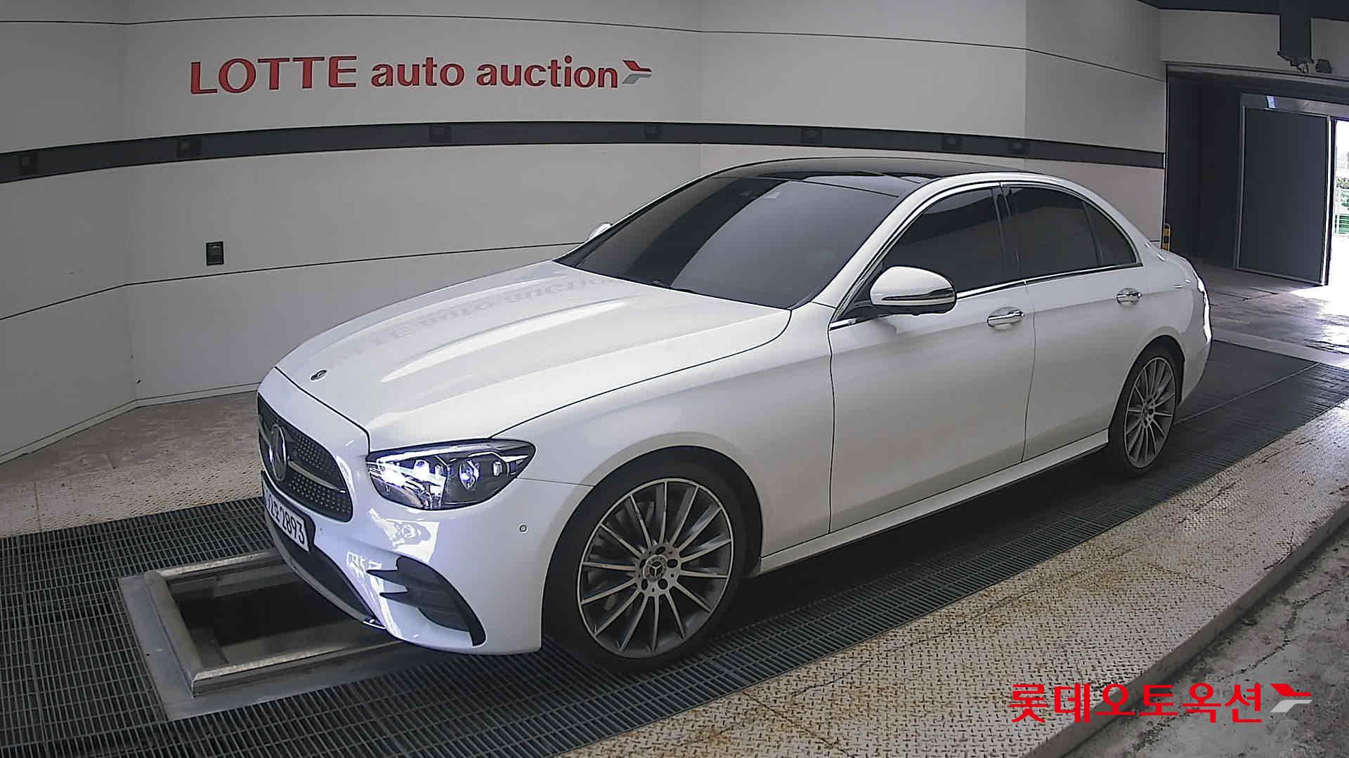 مرسيدس بنز E350 2022 4M LINE