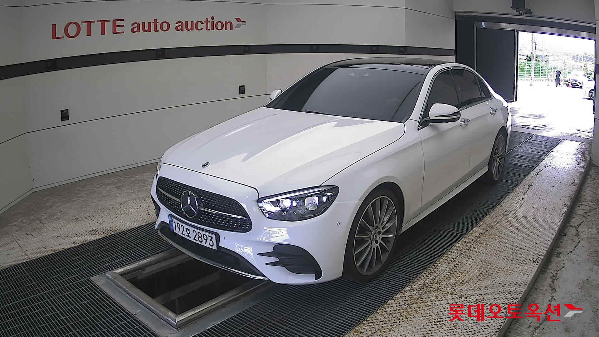 مرسيدس بنز E350 2022 4M LINE