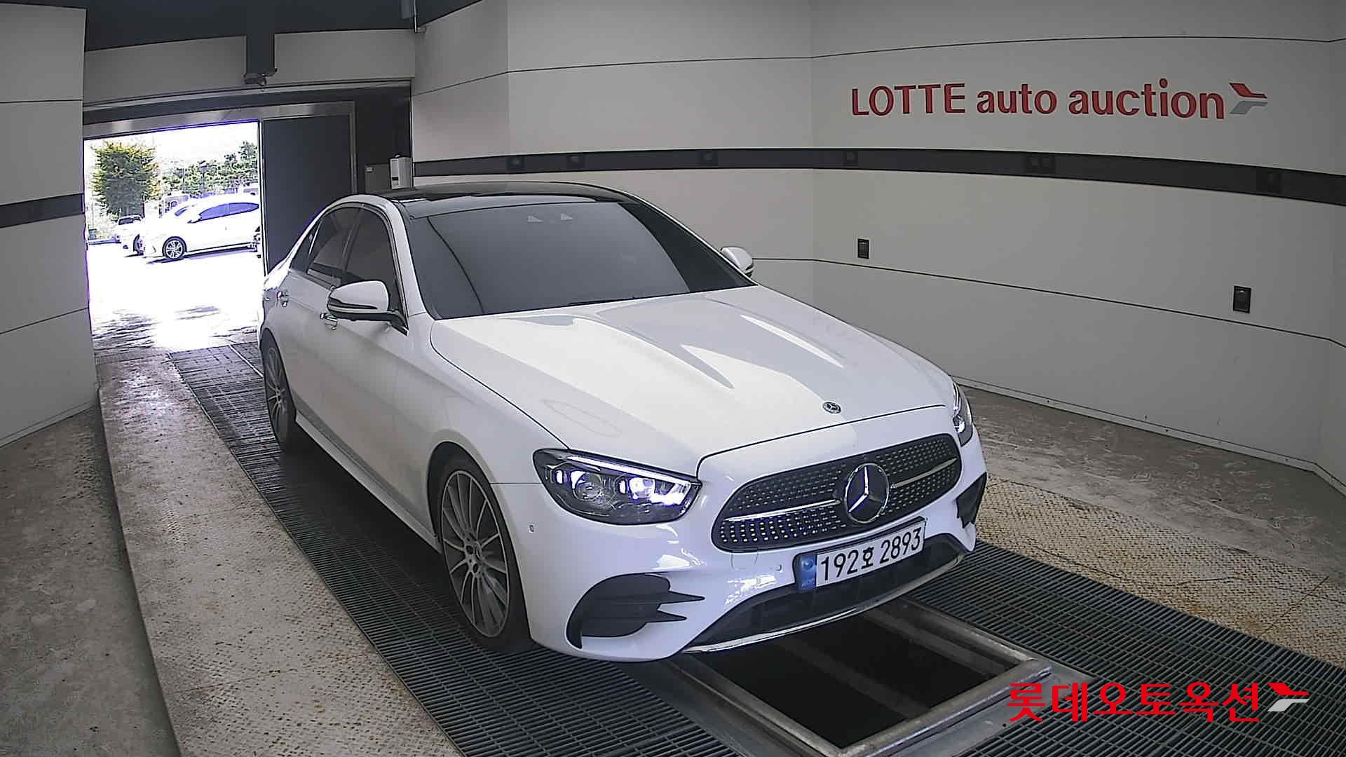 مرسيدس بنز E350 2022 4M LINE