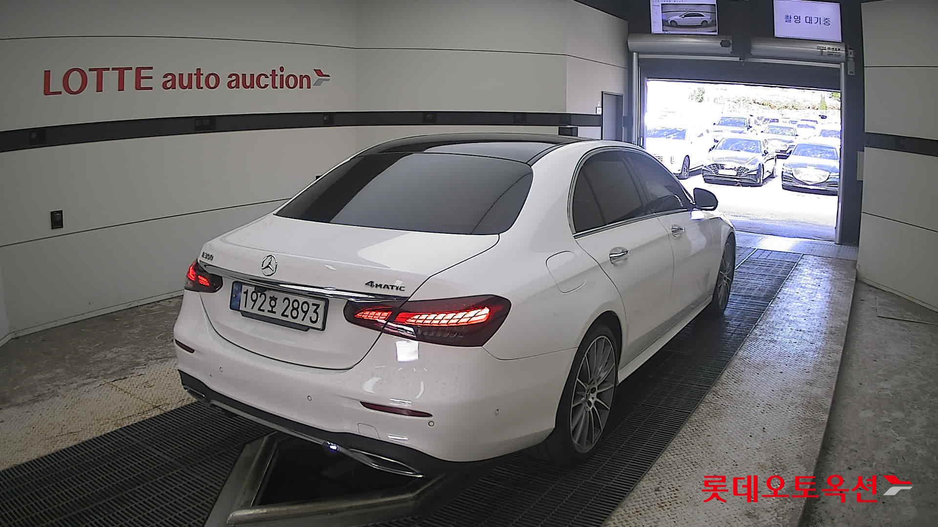 مرسيدس بنز E350 2022 4M LINE