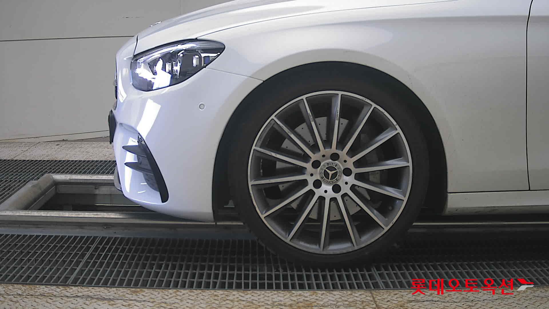 مرسيدس بنز E350 2022 4M LINE