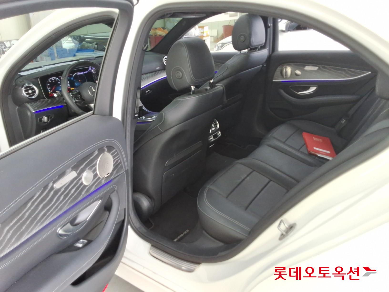 مرسيدس بنز E350 2022 4M LINE