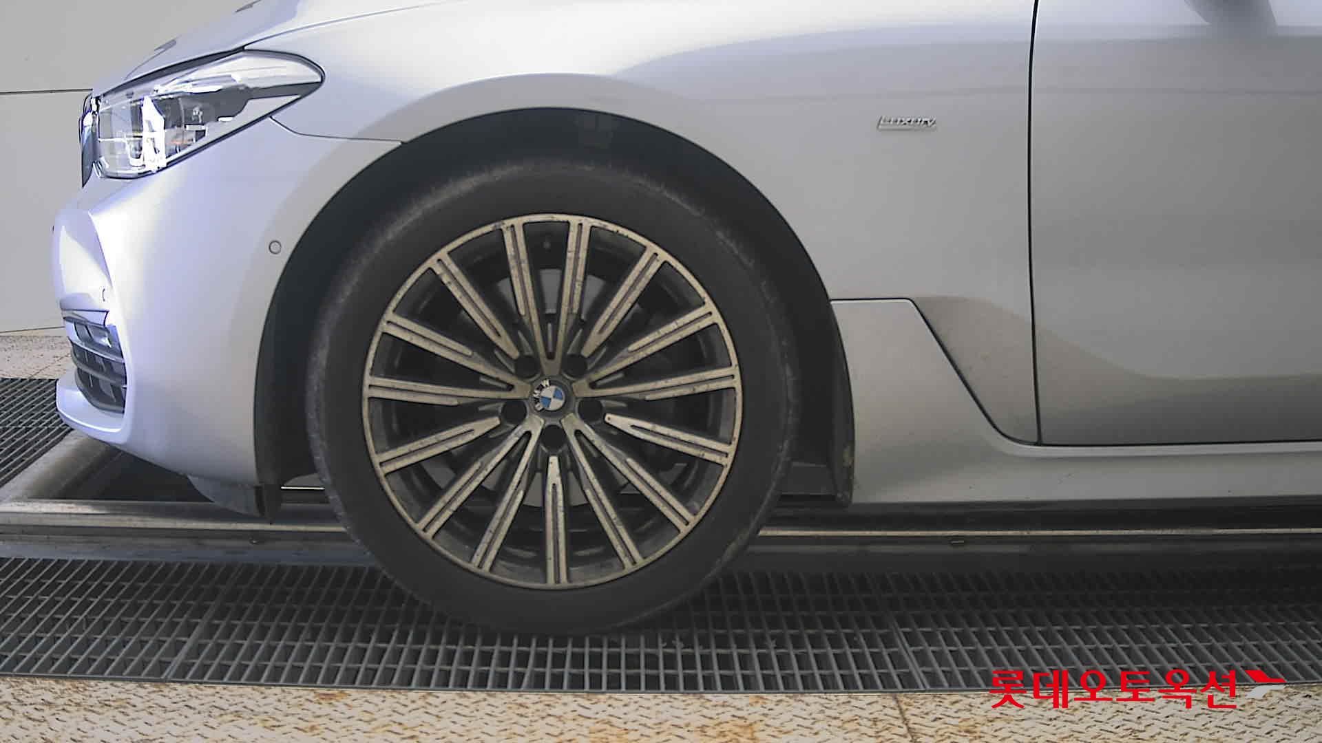 بي إم دبليو 630D 2018 GT فاخر
