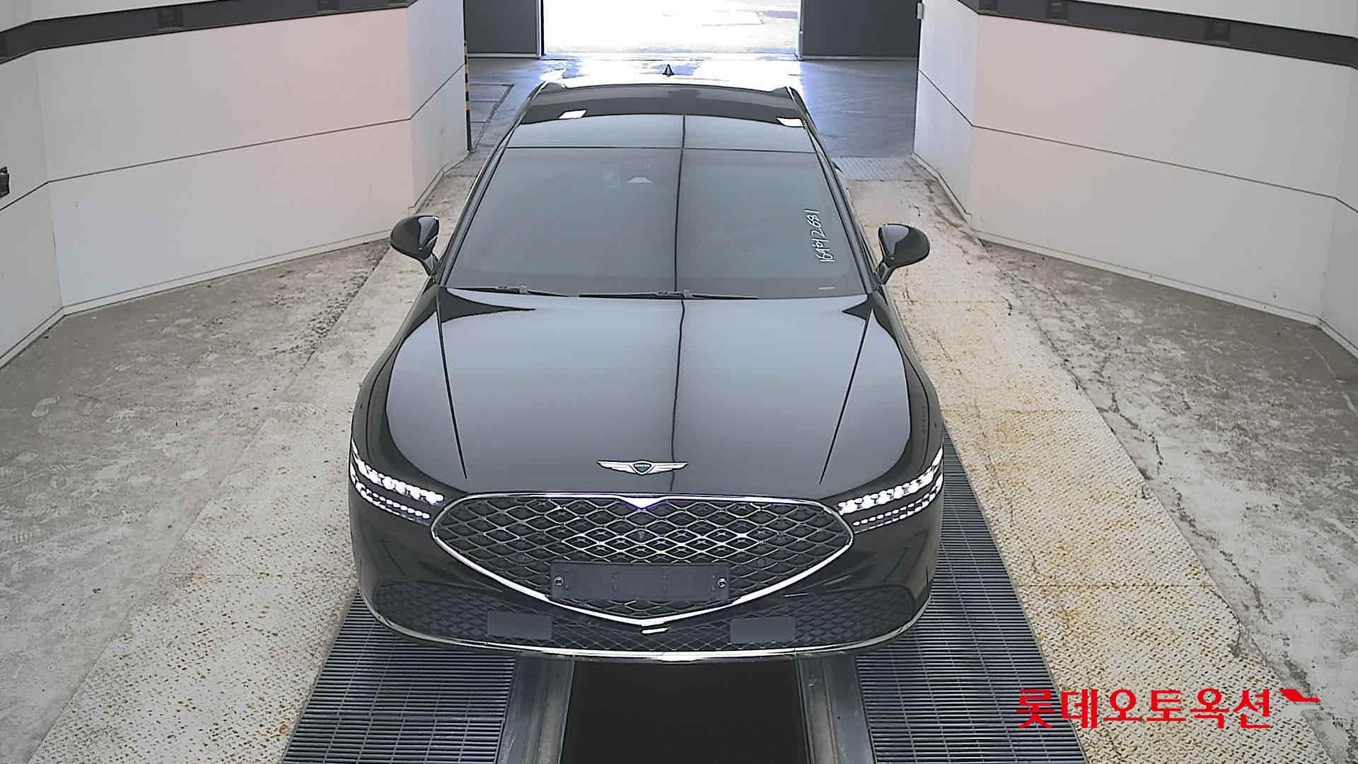 جينيسيس G90