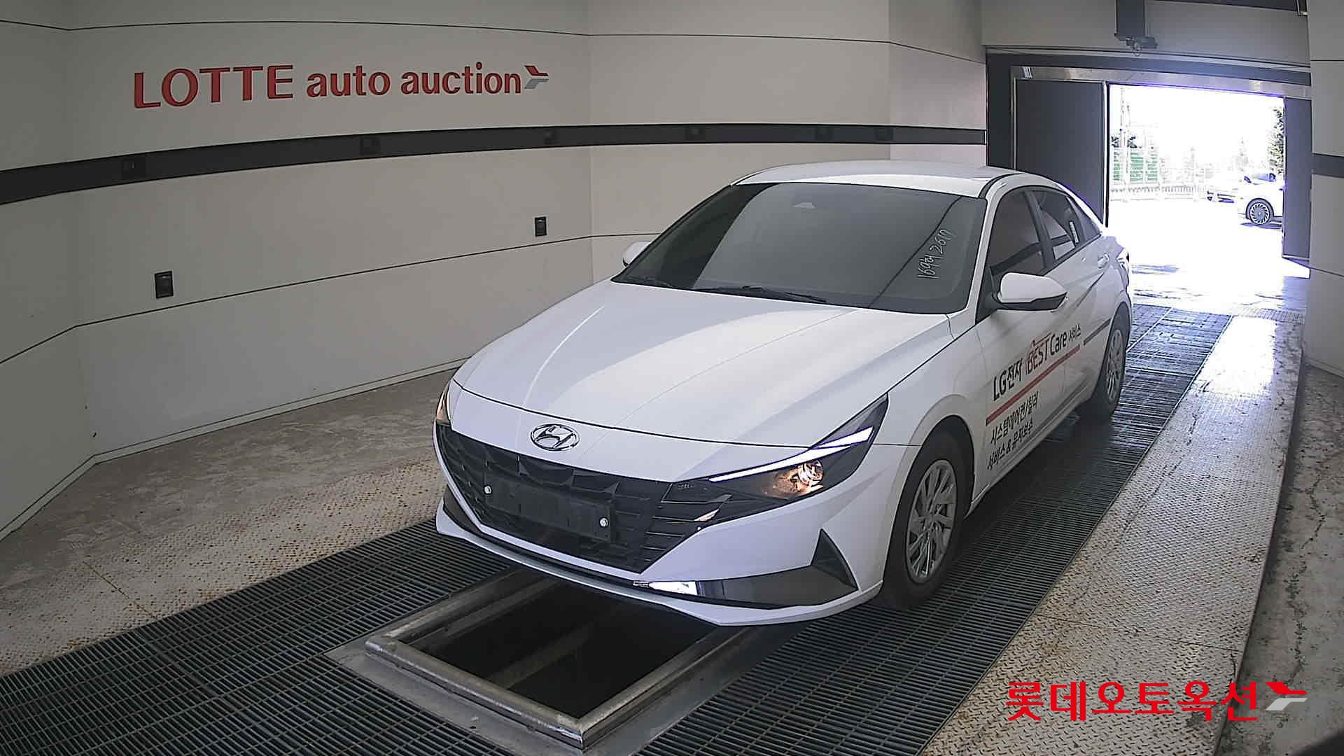 هيونداي أفانتي 2023 SMART