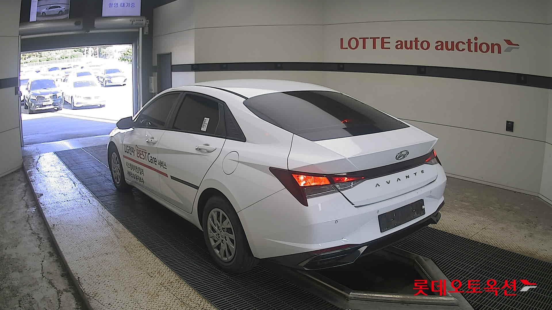 هيونداي أفانتي 2023 SMART