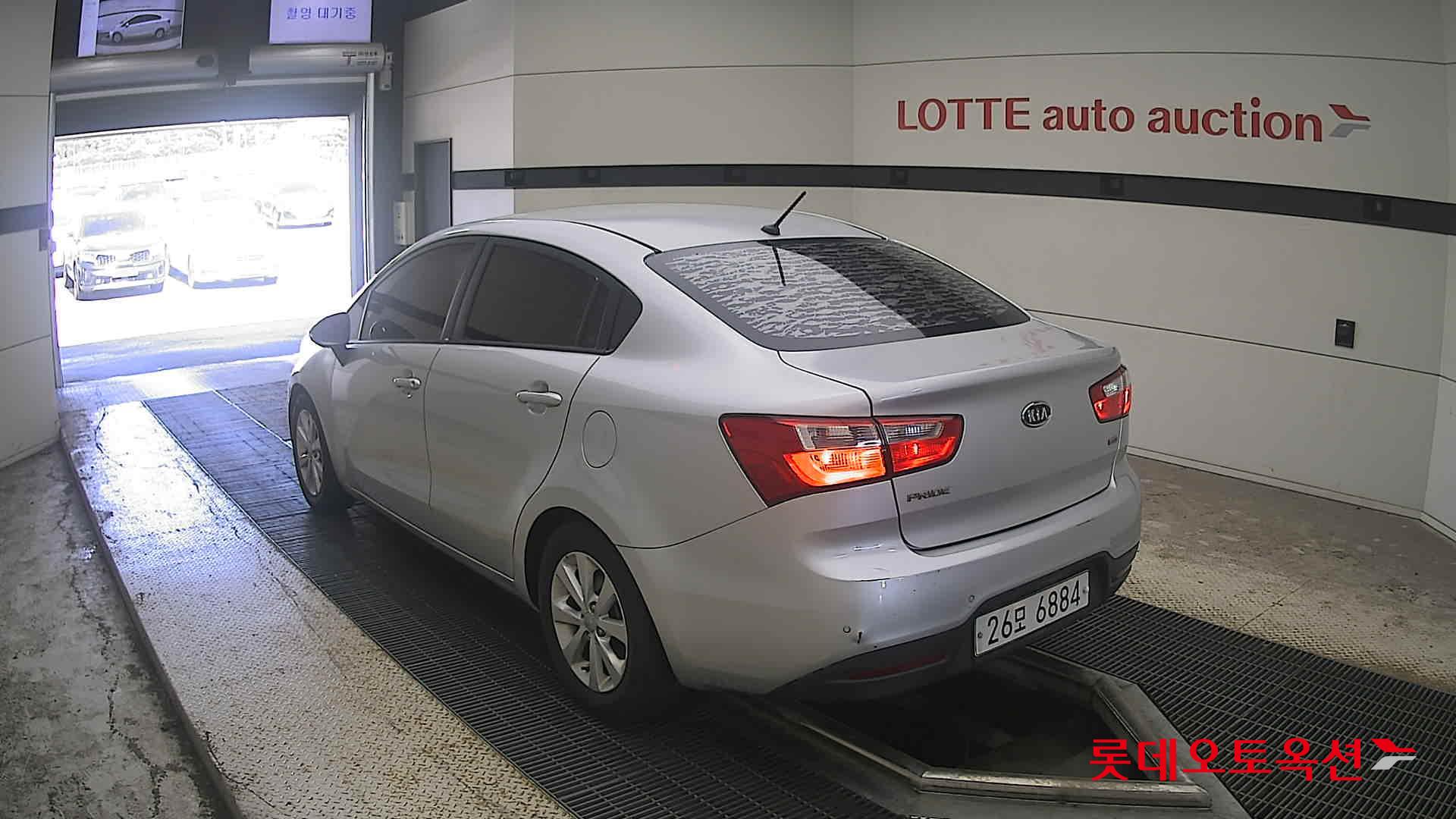 كيا برايد 2012 4DOOR