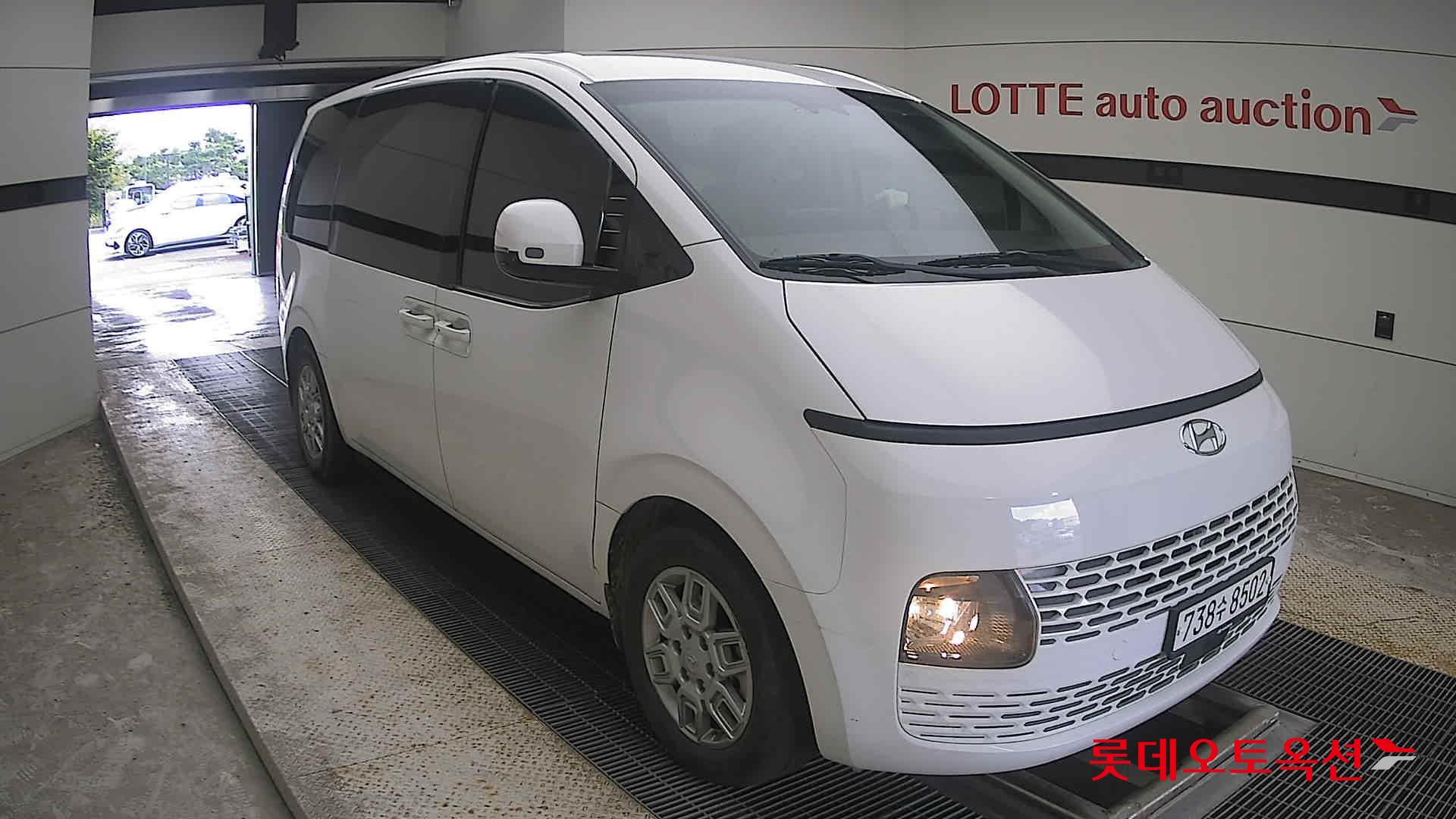 هيونداي ستاريا 2023