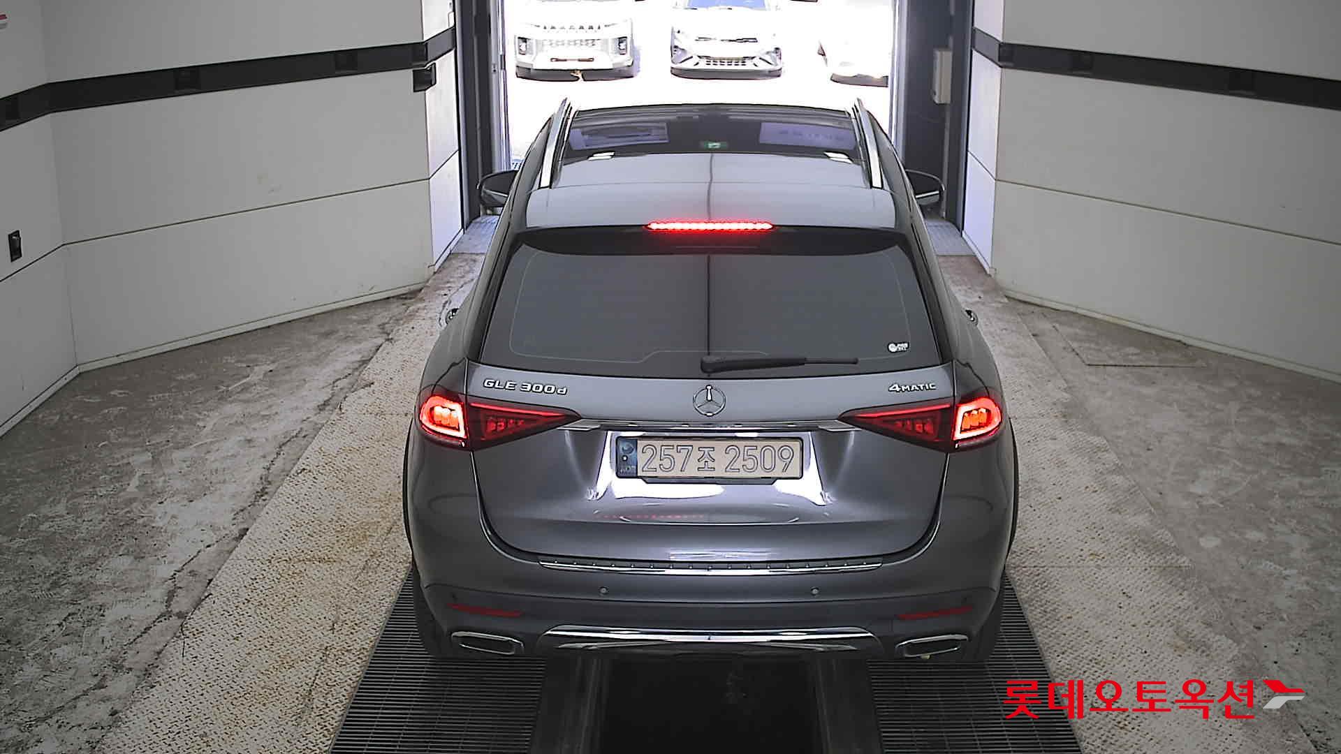 مرسيدس بنز 300D 2021 4MATIC