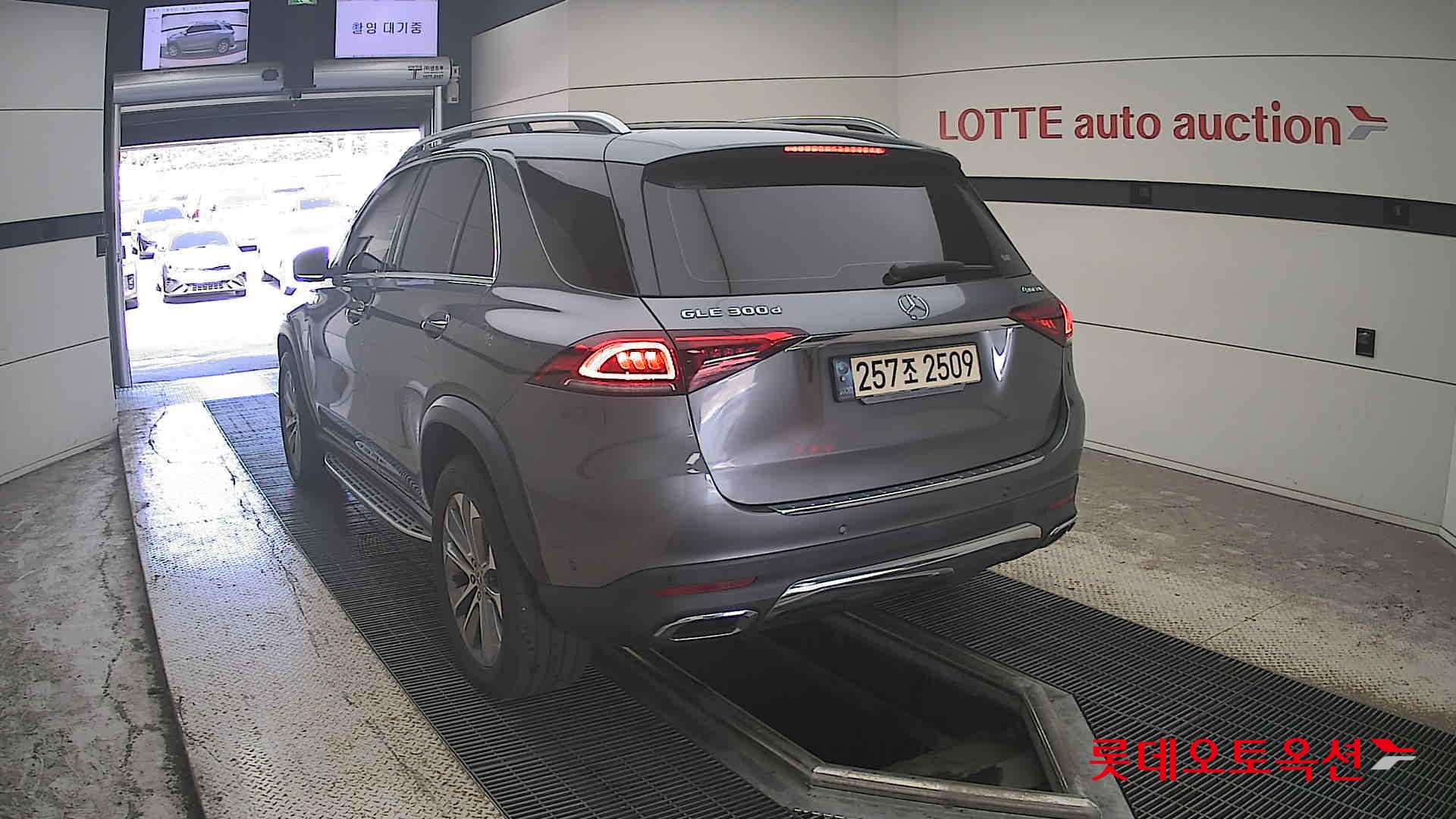 مرسيدس بنز 300D 2021 4MATIC