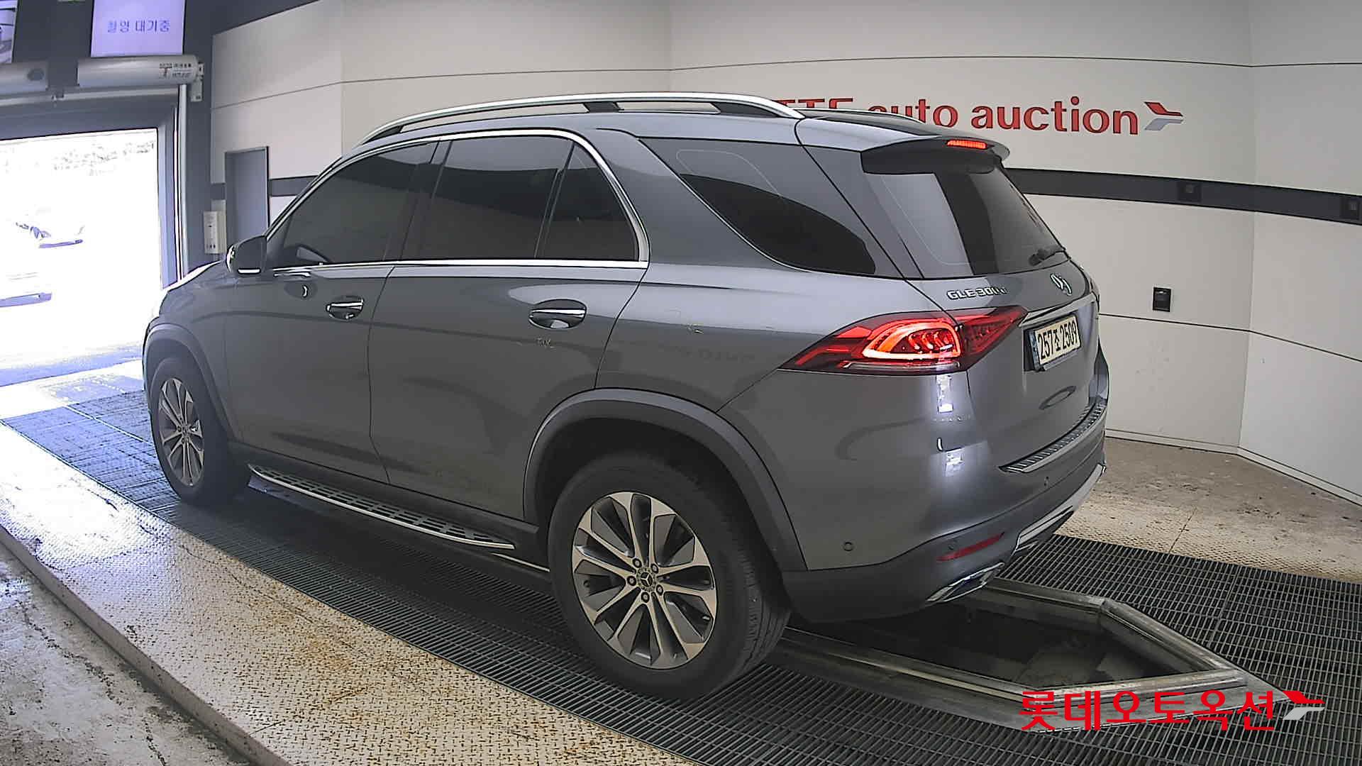 مرسيدس بنز 300D 2021 4MATIC