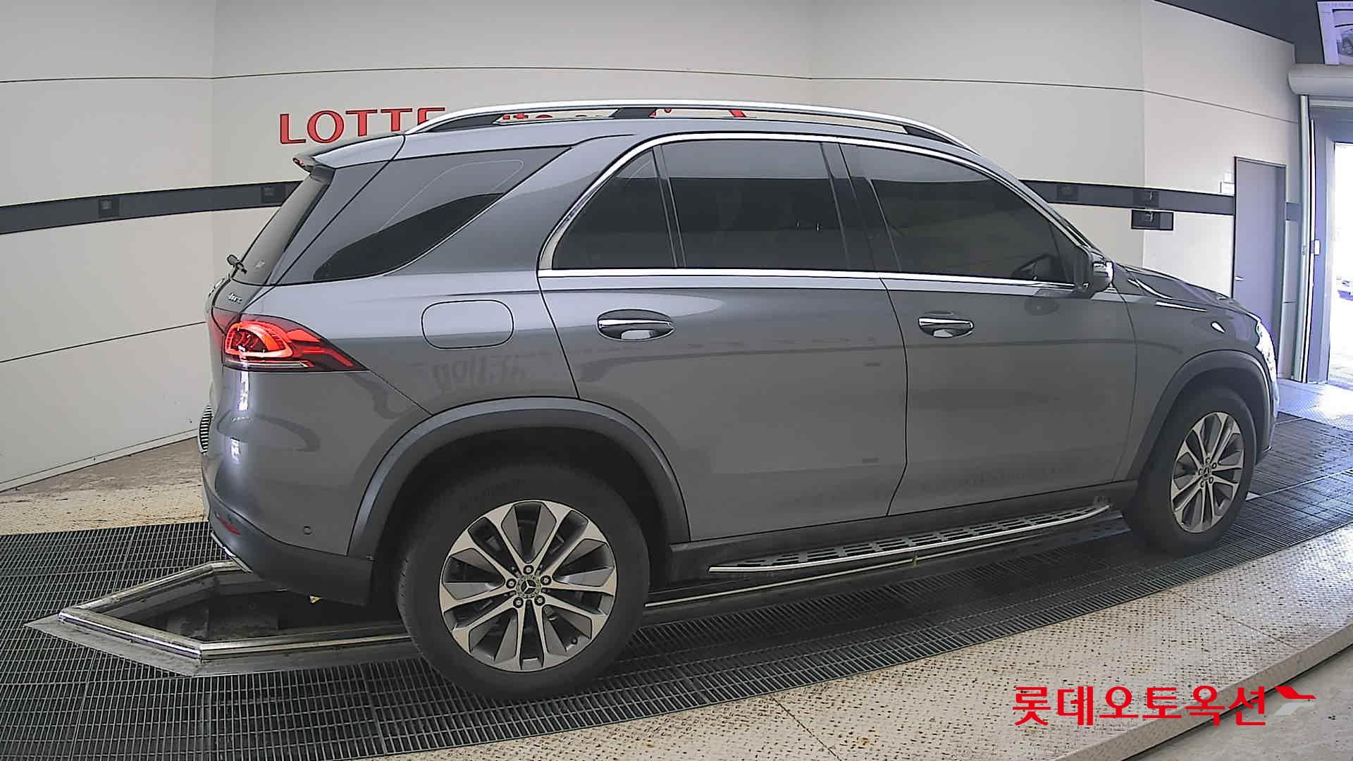 مرسيدس بنز 300D 2021 4MATIC