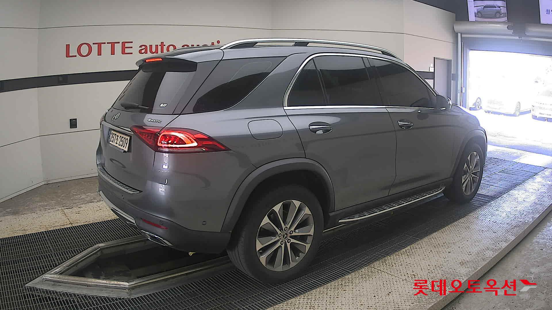 مرسيدس بنز 300D 2021 4MATIC