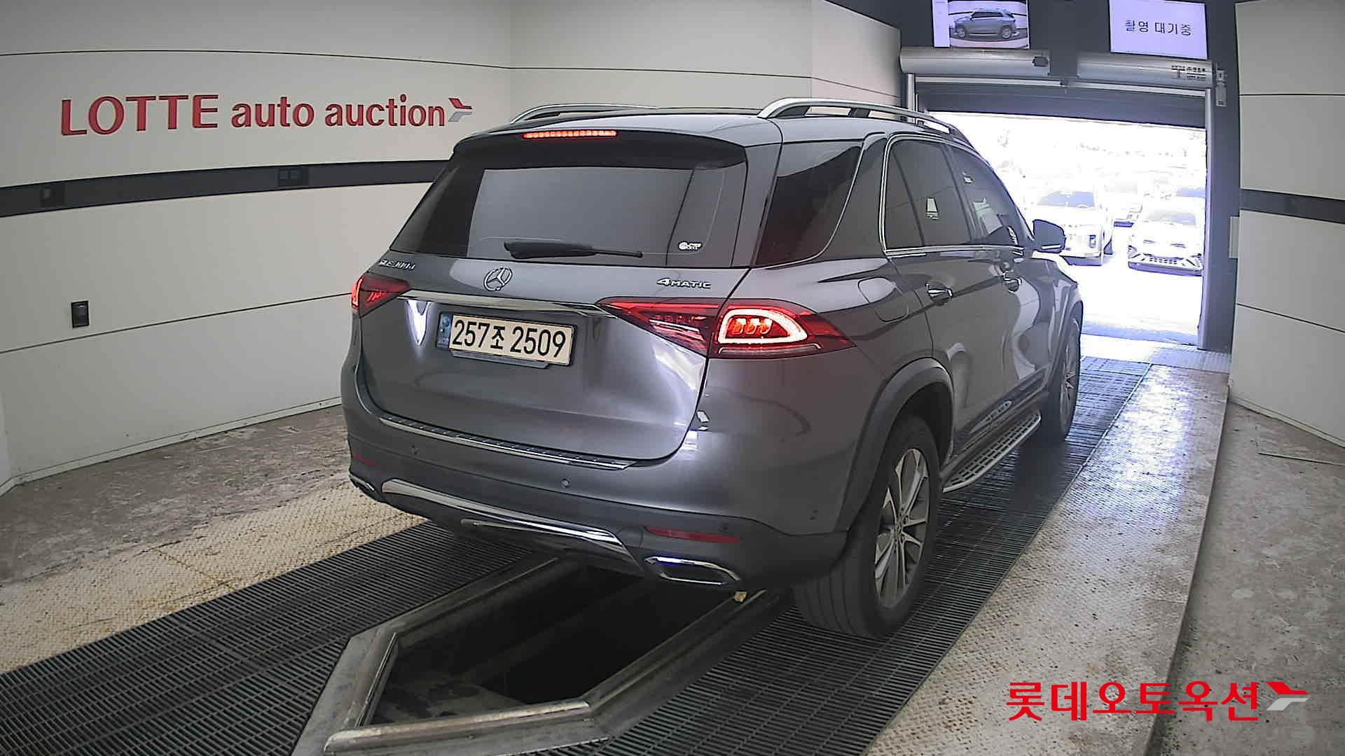 مرسيدس بنز 300D 2021 4MATIC