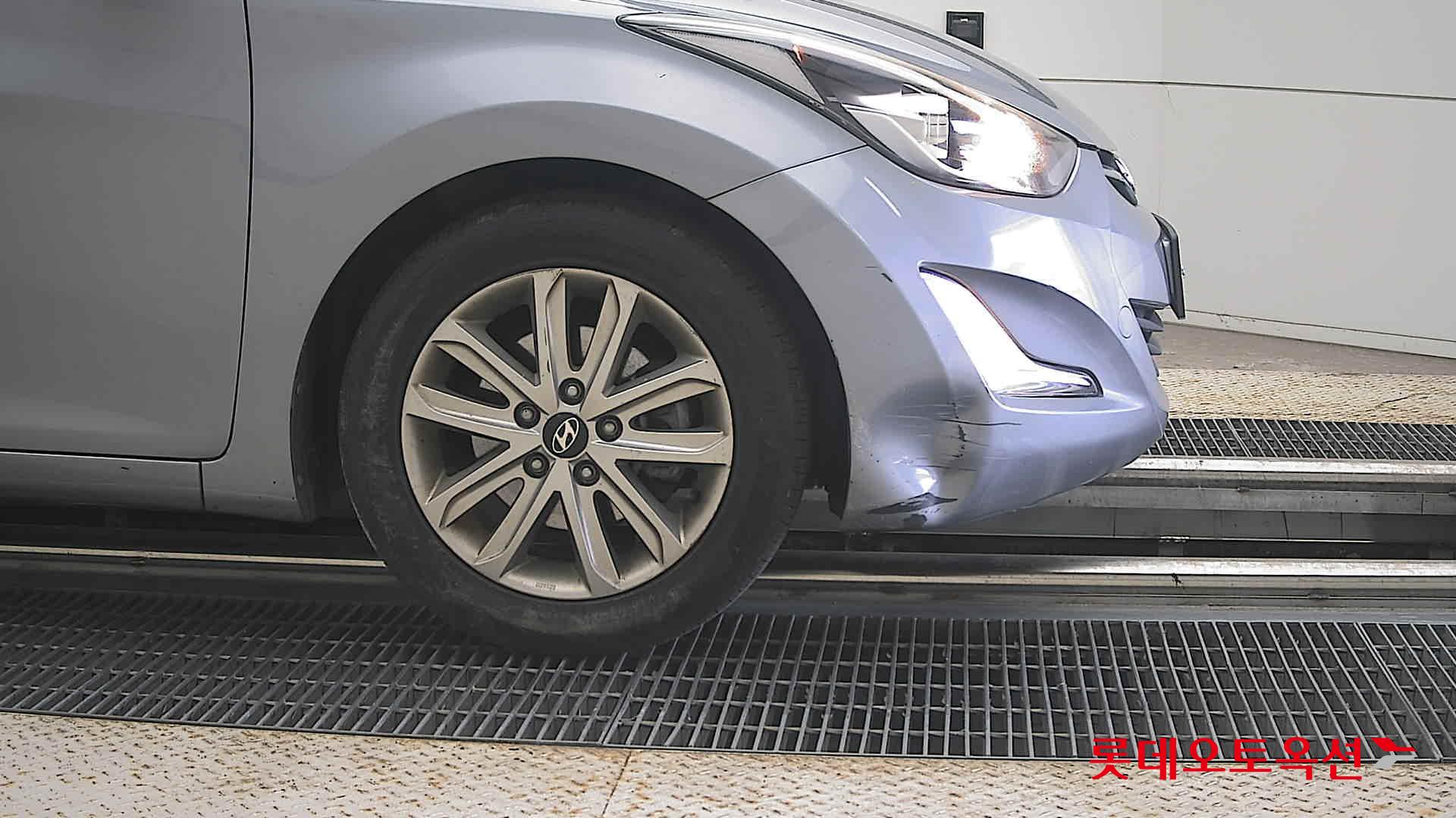 هيونداي أفانتي 2015 SMART