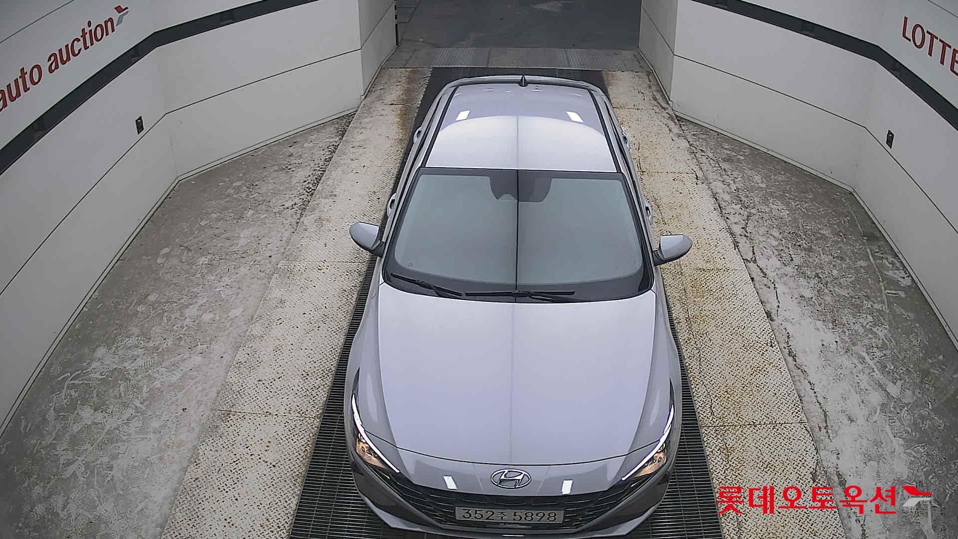 هيونداي أفانتي 2021 MODERN