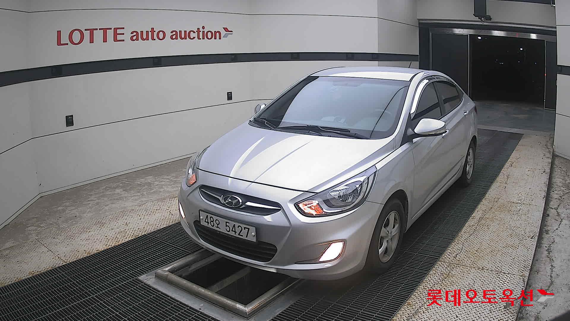 هيونداي أكسنت 2014 4DOOR MODERN