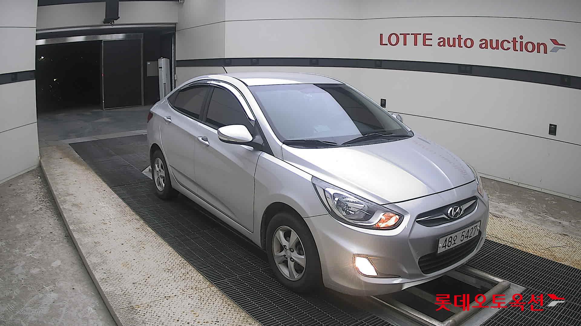 هيونداي أكسنت 2014 4DOOR MODERN