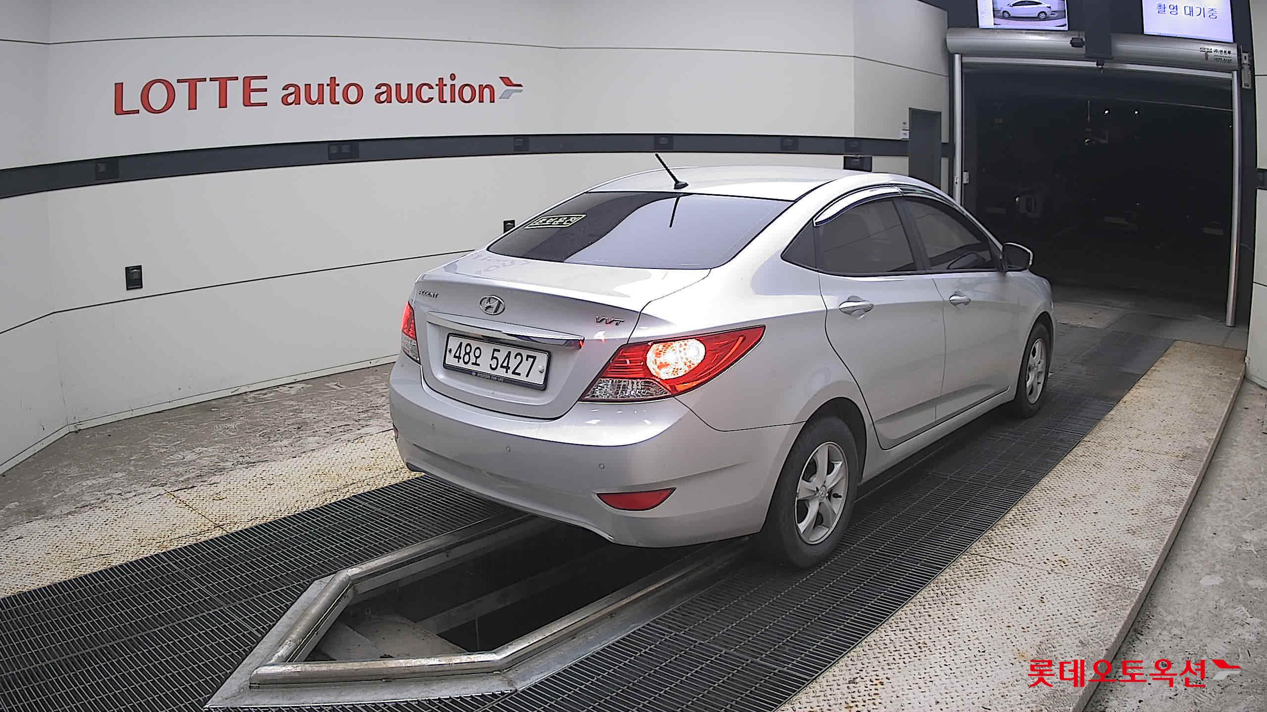 هيونداي أكسنت 2014 4DOOR MODERN