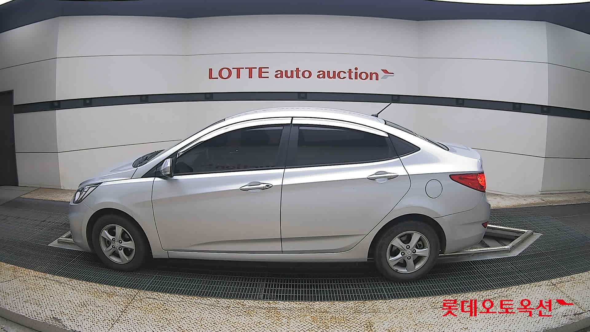 هيونداي أكسنت 2014 4DOOR MODERN