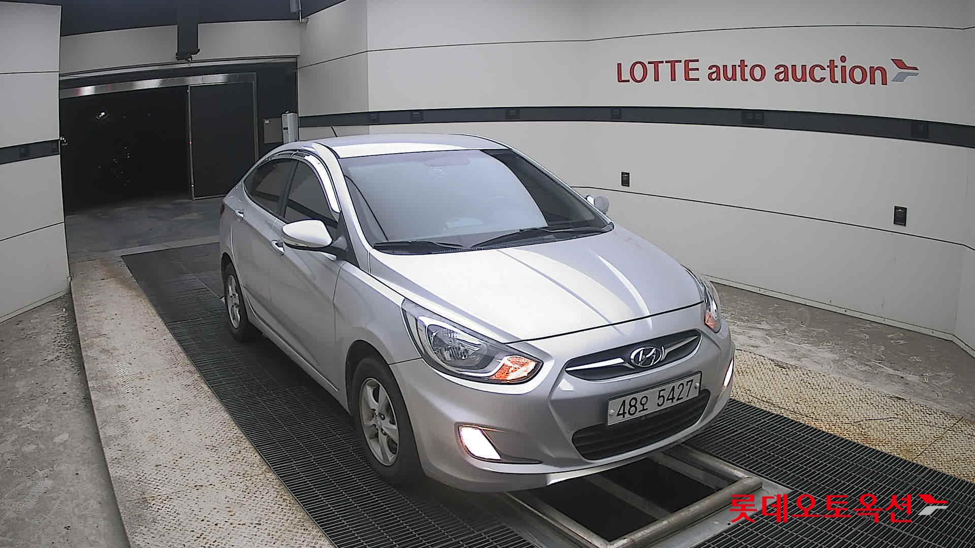 هيونداي أكسنت 2014 4DOOR MODERN