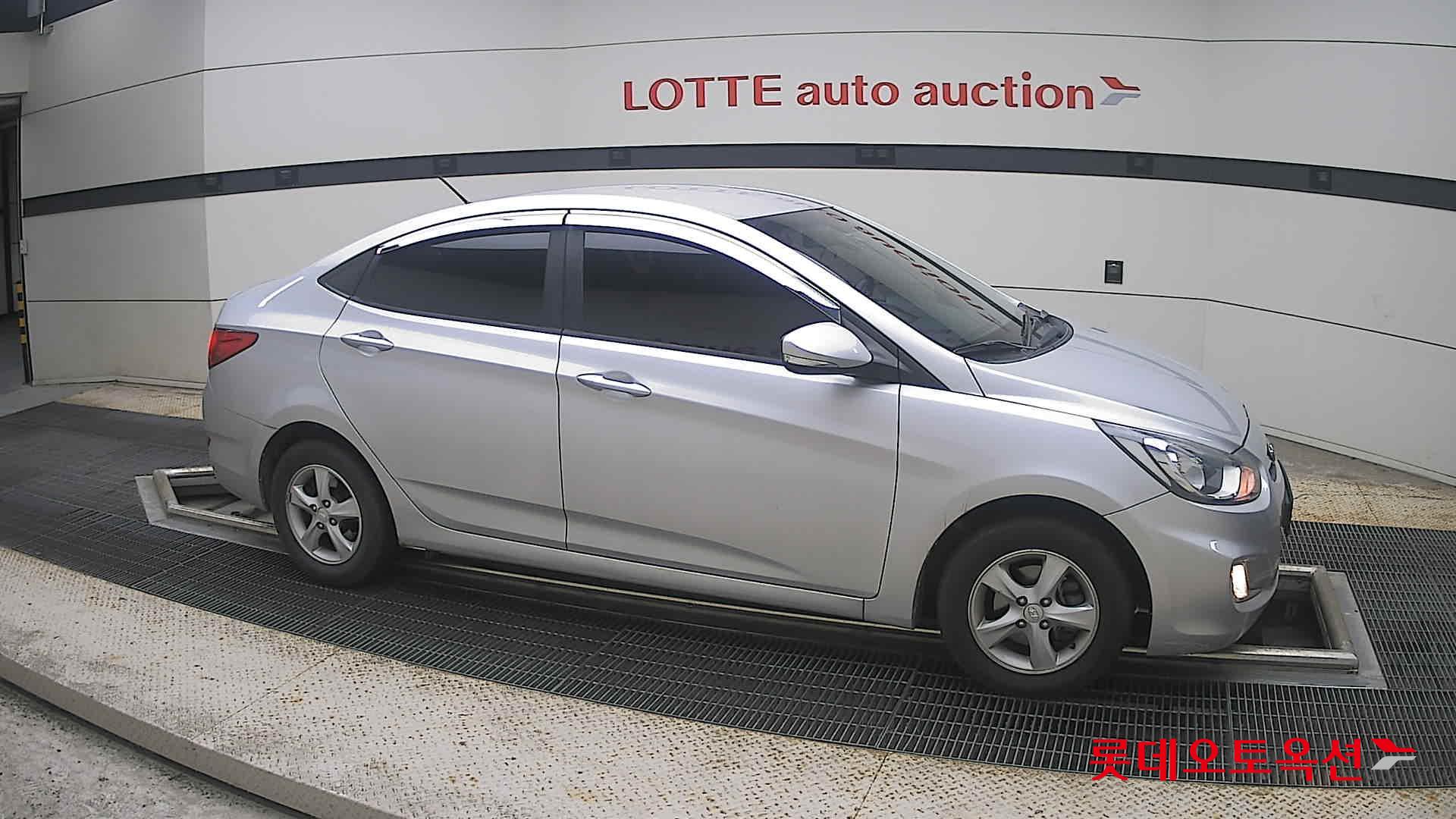 هيونداي أكسنت 2014 4DOOR MODERN