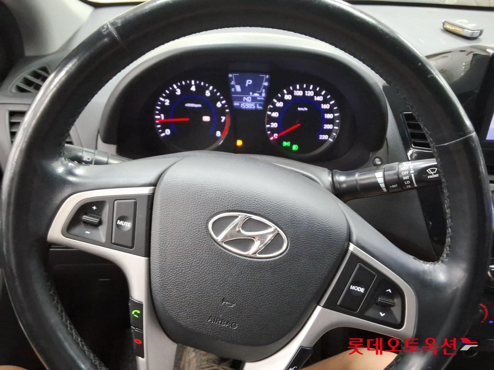 هيونداي أكسنت 2014 4DOOR MODERN