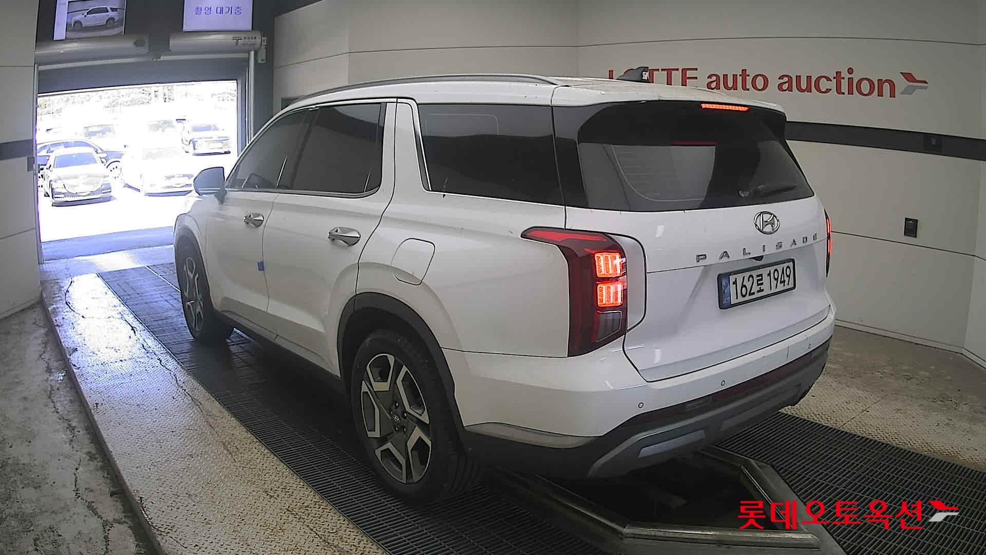 هيونداي باليسيد 2023 AT