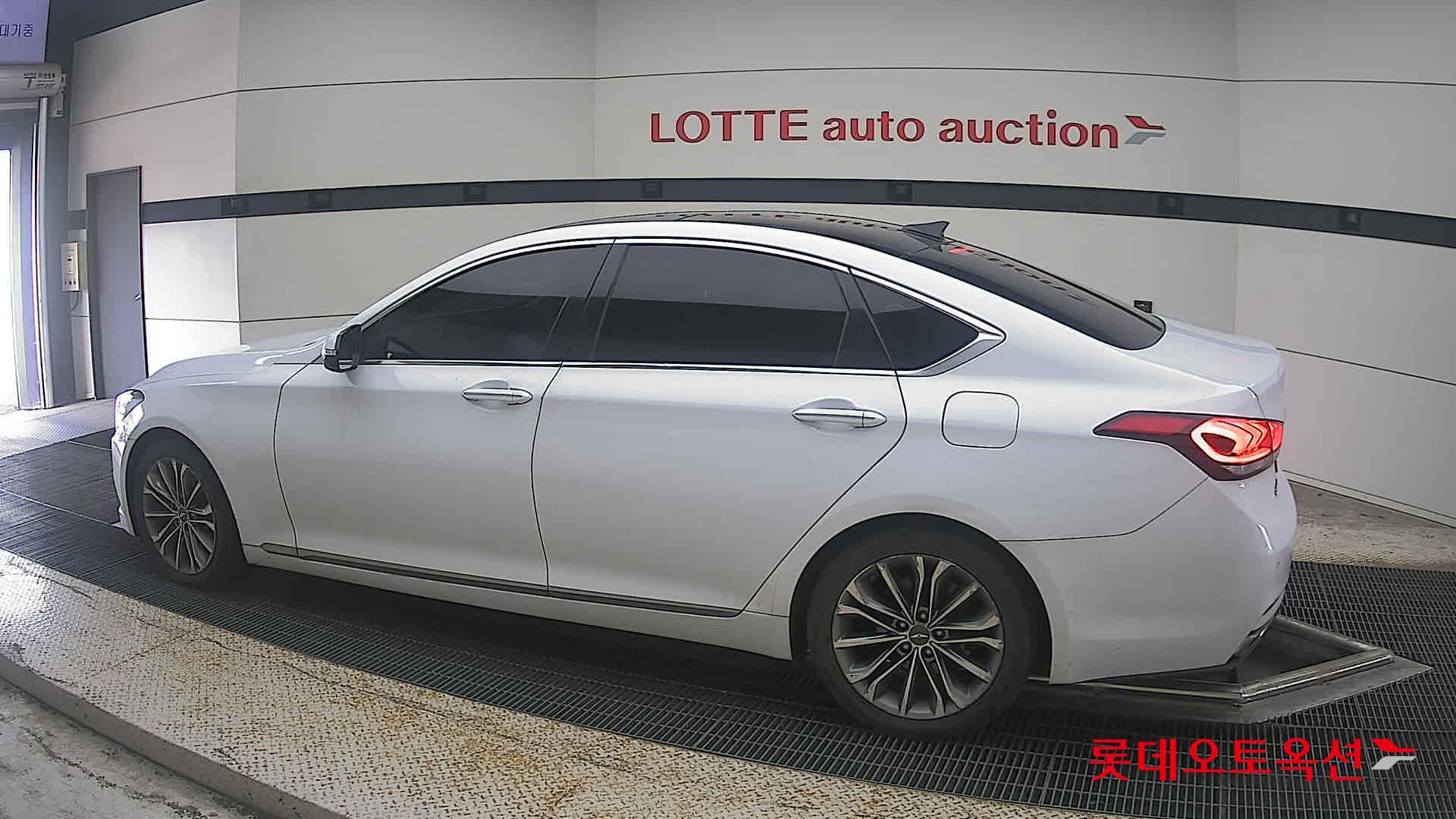 جينيسيس G330 2015 MODERN