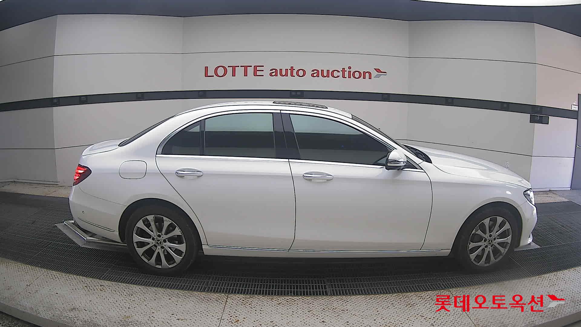 مرسيدس بنز E300 2020 4M إكسكلوسيف